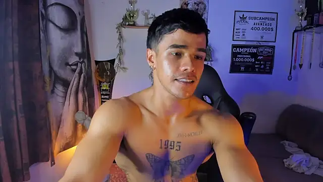 Chat XXX en directo de Rob_zaens33
