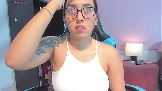 _maria_foxx_'s Live XXX Chat