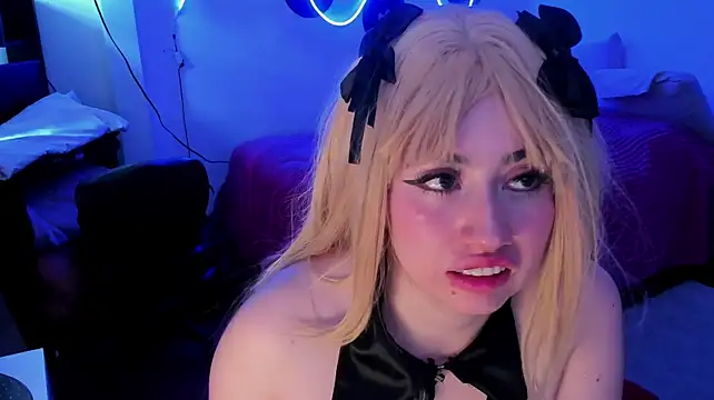 LilyMoon2's Live XXX Chat