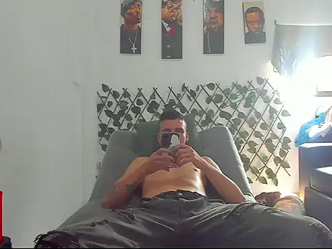 Latins_Boss Adlı Modelin Canlı XXX Sohbeti
