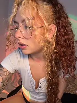 Joyce-fire Live XXX-Chat