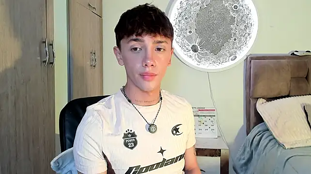 Chat +18 de Timothy_ros ao vivo