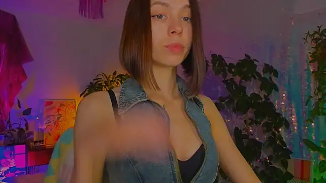 צ'אט XXX בשידור חי של poli__