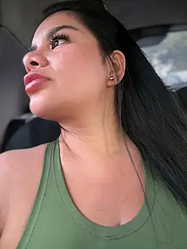 צ'אט XXX בשידור חי של Issane_Peru