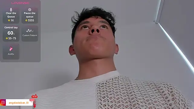 Angel_esteban_fxのライブXXXチャット