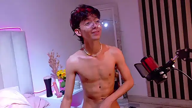 Twink_Sebas7 Adlı Modelin Canlı XXX Sohbeti
