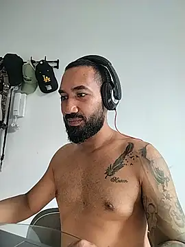 _Amauri Live XXX Chat
