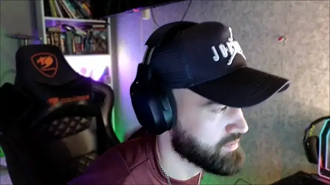 Chat +18 de _Serious_Man ao vivo