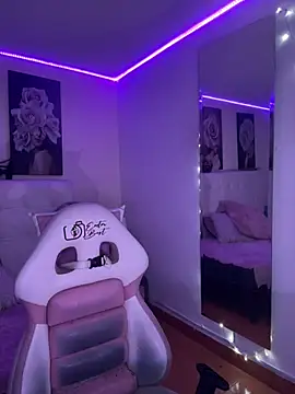 SamathaMay Adlı Modelin Canlı XXX Sohbeti