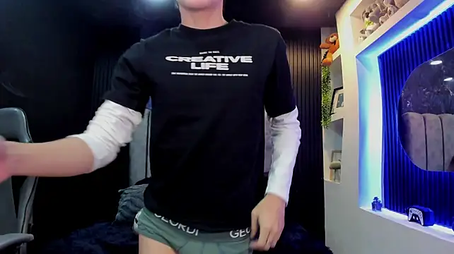 MathiasGreen_ – Naživo XXX chat