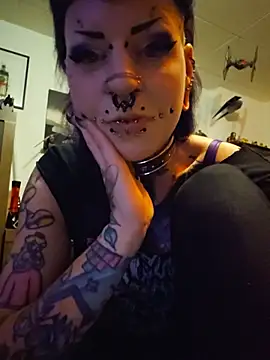 Purple_Coffin666 即時 XXX 聊天