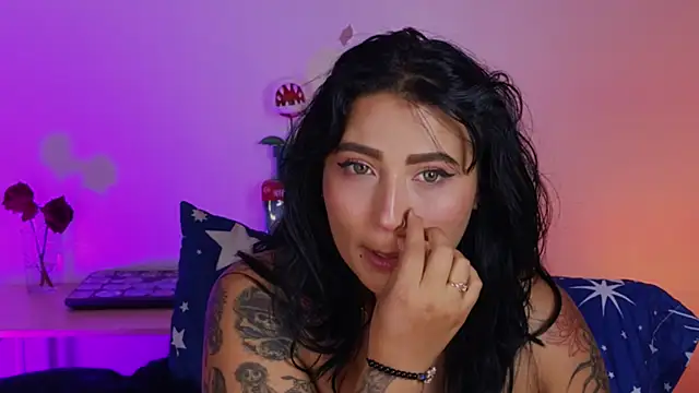 Pauilina live XXX chat