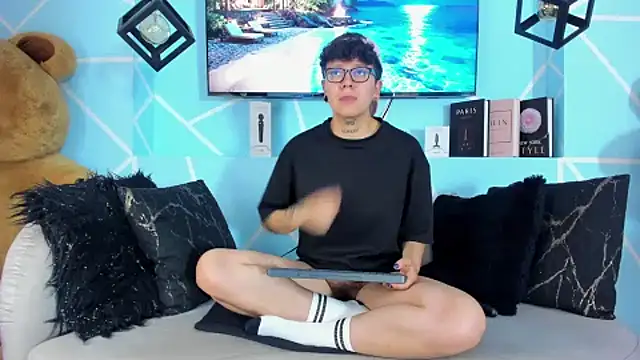 alex_noa XXX чат на живо
