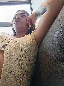 Ivanna2's Live XXX Chat