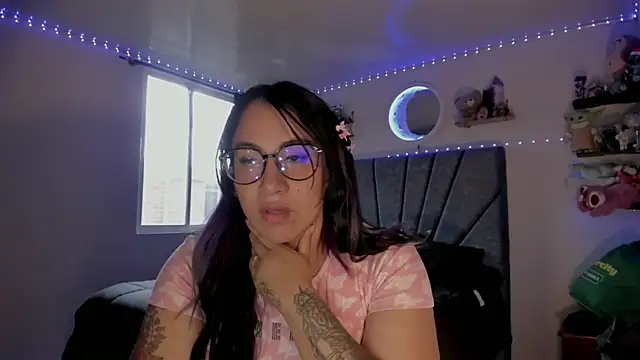 Chat +18 de julibella_sweet ao vivo