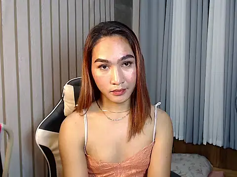 ur_Katrina69 即時 XXX 聊天
