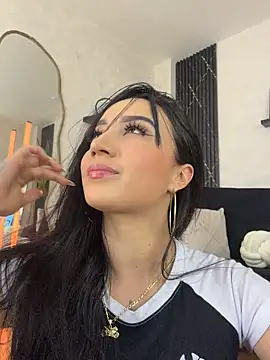 Chat XXX en directo de EmmyEvans1
