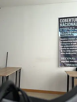 Chat +18 de LIZ-06_ ao vivo