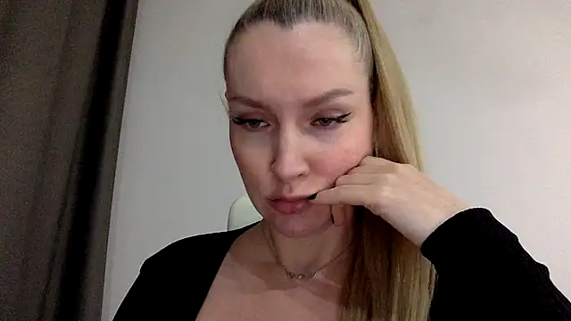 Neralith Live XXX-chat