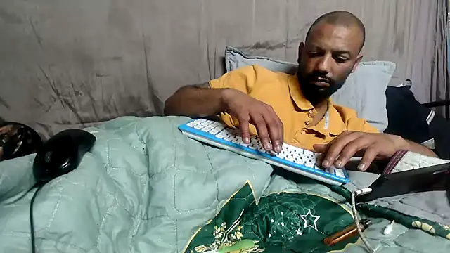 Chat +18 de Camodick ao vivo