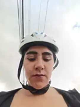 CAROLINE__07: απευθείας συνομιλία ΧΧΧ