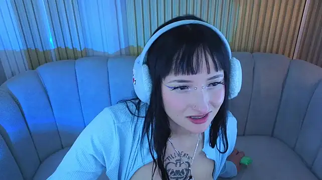 eivy_lilith_cn Obrolan Langsung XXX