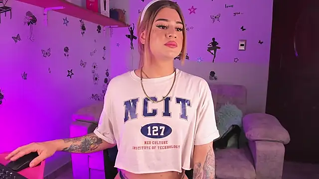 Pokazy przed kamerką – samy_lancaster22