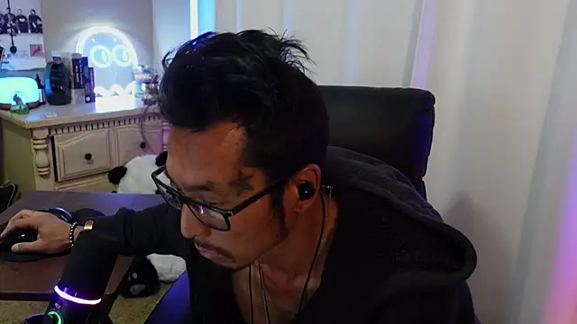 Ghost11_11: онлайн-секс-чат
