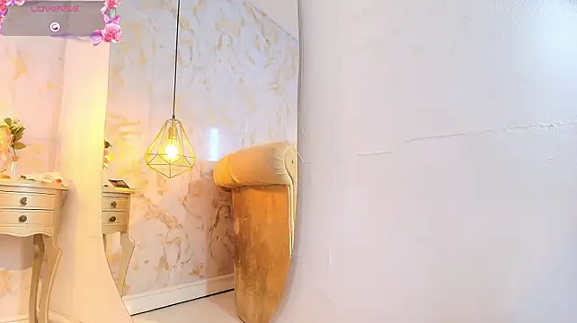 ariannaruiz 即時 XXX 聊天
