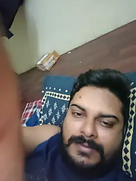 Krish_hyderabad élő XXX-chatje