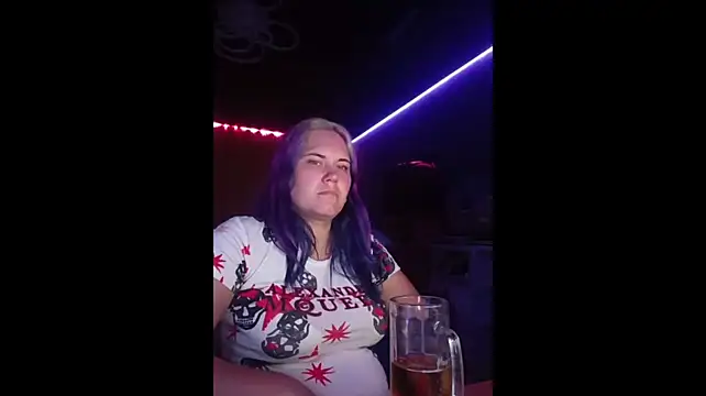 Онлайн чат XXX SweetTani1