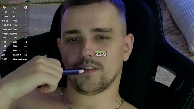 Larstar01 – Naživo XXX chat