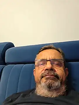 Axer1960 – Naživo XXX chat