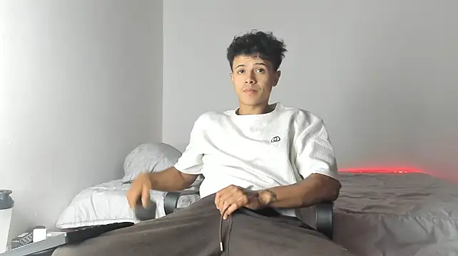 _Alex_Colton 라이브 XXX 채팅