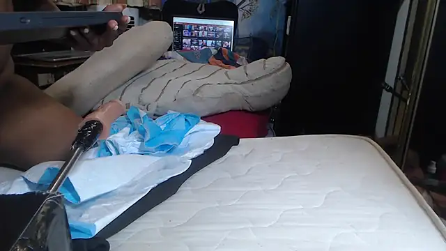 Chatroom XXX en direct de Jennytop
