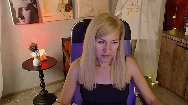 DonnaSmitth – Naživo XXX chat