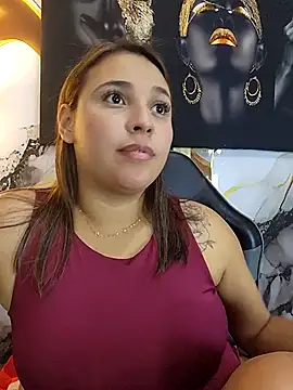 LizzRouse Adlı Modelin Canlı XXX Sohbeti