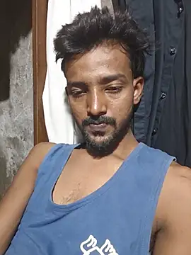 Pertunjukan Kamera Web India_HOT23