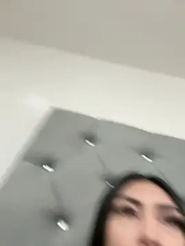 Bonny_Eva Adlı Modelin Canlı XXX Sohbeti