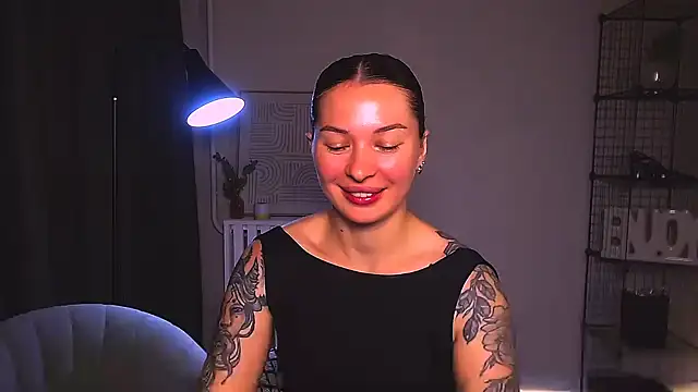 AlexaSven 现场XXX聊天