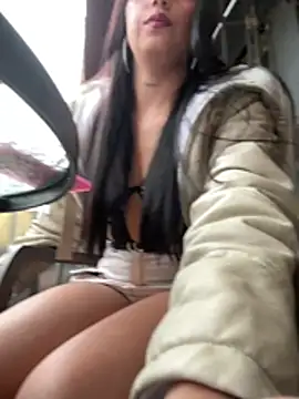 LilacNoir's Live XXX Chat