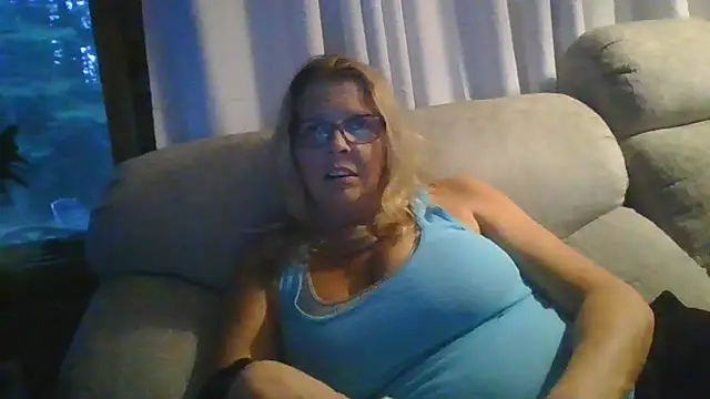 Chat +18 de Stickywethoney ao vivo