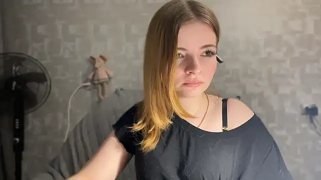 Elirya's Live XXX Chat