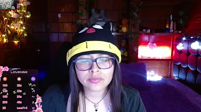 MidoriQuiinn Chat XXX live
