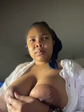 Bootyfulbarbiie's Webcam Show