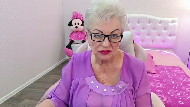 Chat XXX en directo de KayleSmoll