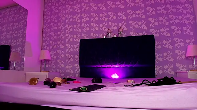 SalomeSimonz – Naživo XXX chat