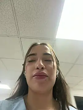 Chat XXX ao vivo de Sweet_Milaa1