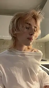 ixistudiomember's Webcam Show
