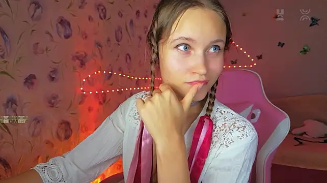 Armurra15 Adlı Modelin Canlı XXX Sohbeti